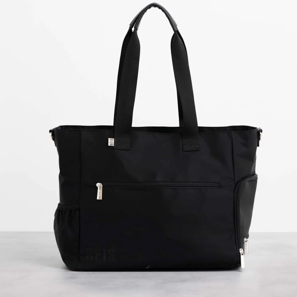 BÉIS - The Pumping Bag 
in Black